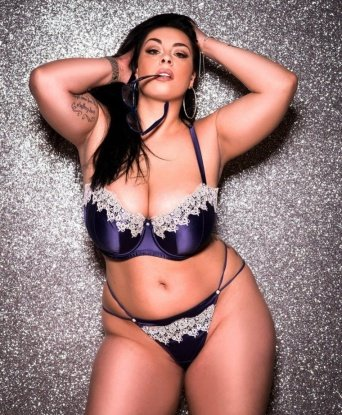 Анкета проститутки Ульяна - город Прикубанский, 28 лет, №12978